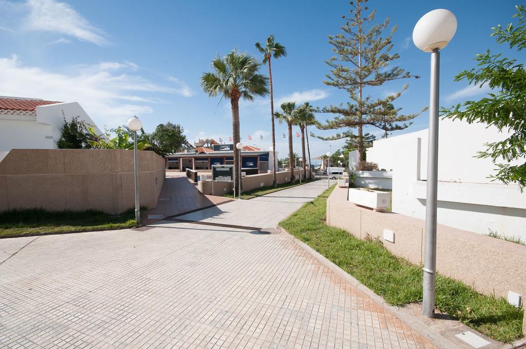 Apartment Eden Island Village 아데제 외부 사진