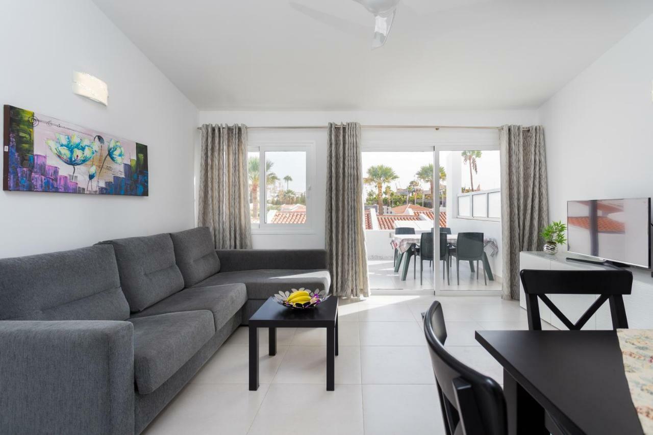 Apartment Eden Island Village 아데제 외부 사진