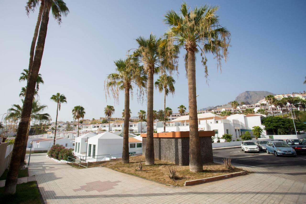 Apartment Eden Island Village 아데제 외부 사진