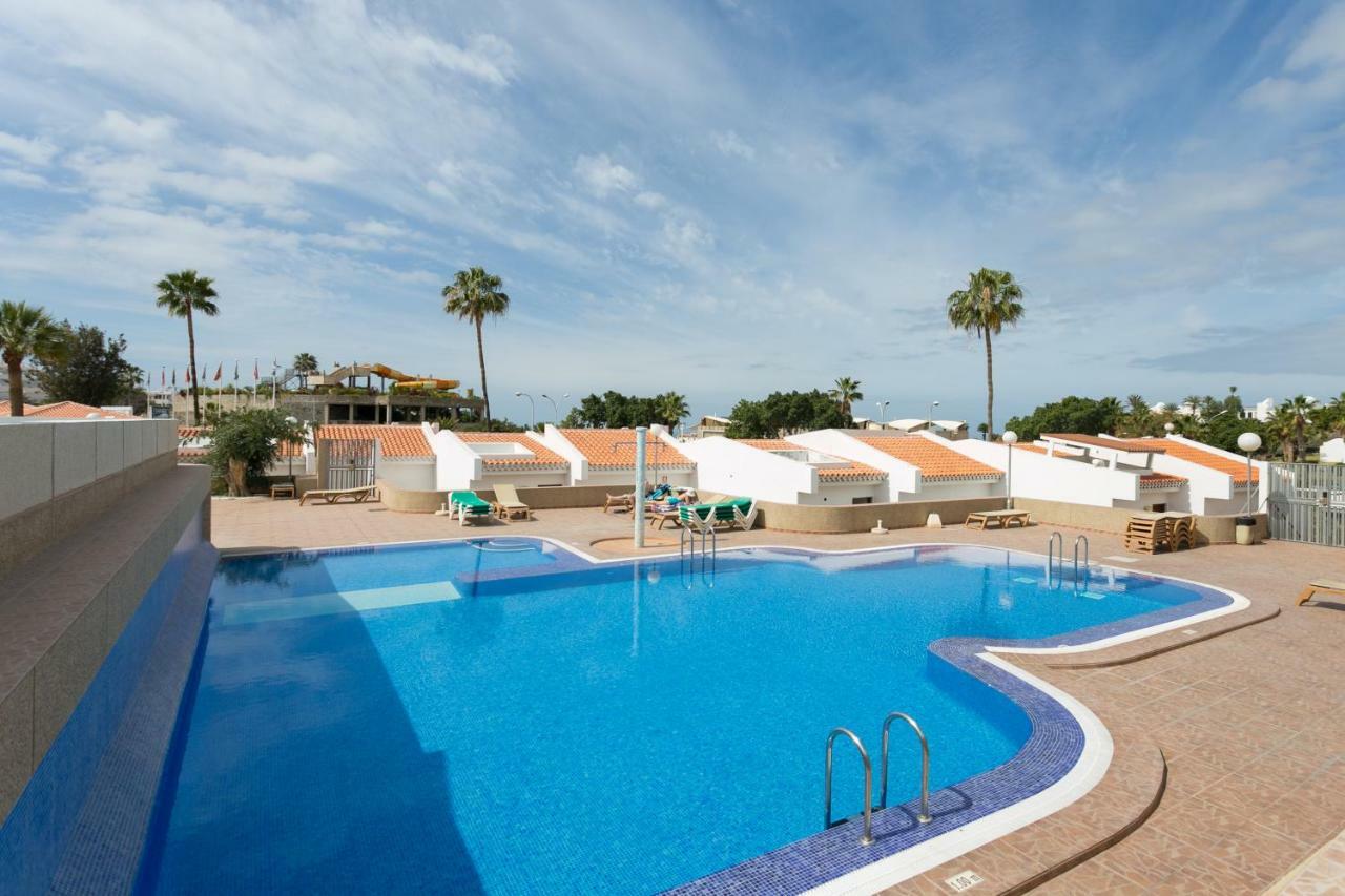 Apartment Eden Island Village 아데제 외부 사진